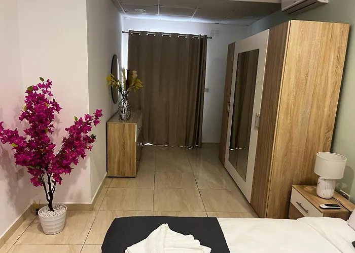 Appartement Bugibba Square Cosy Onebed By Homely!