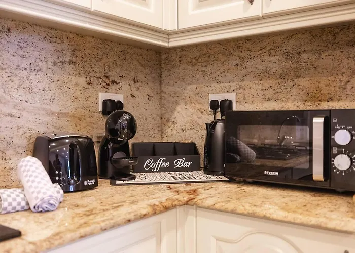 Bugibba Square Cosy Onebed By Homely! St. Paul's Bay